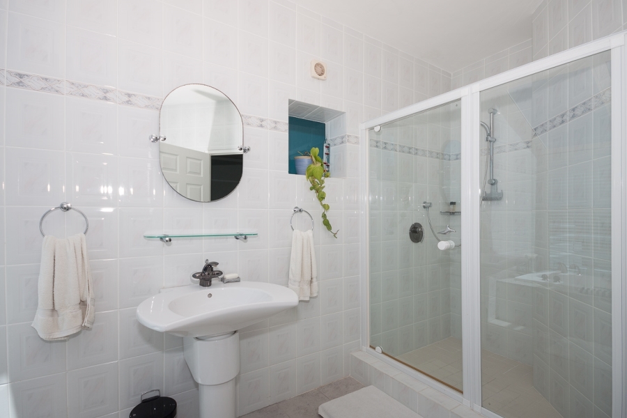 5 Bedroom Property for Sale in Royal Alfred Marina Eastern Cape